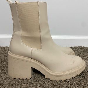 Fashion boots